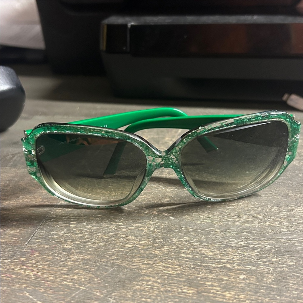 Dolce & Gabbana Emerald Green Lace Sunglasses‎ - Picture 7 of 9